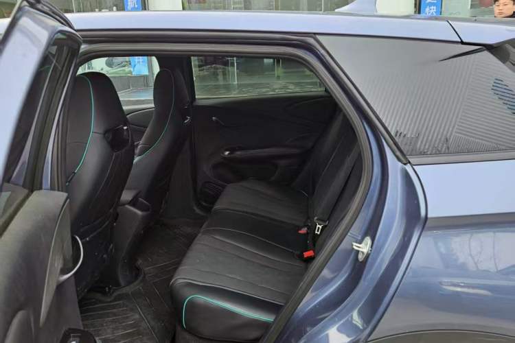 Used BYD Dolphin 2023 420 km Fashion Edition
