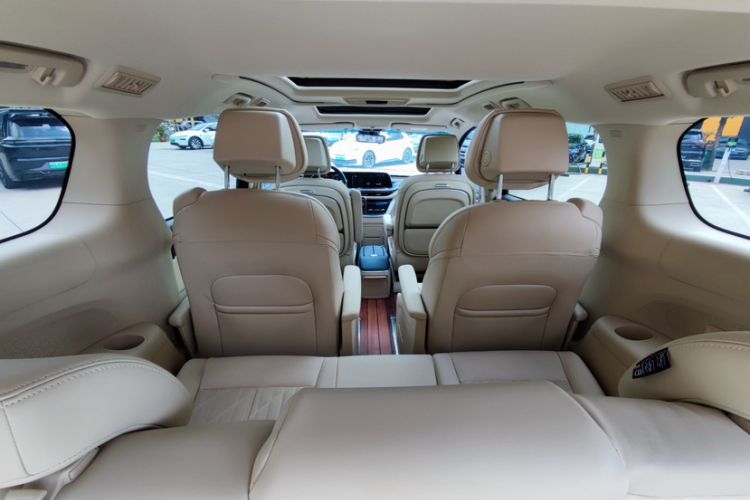 Used Buick GL8 2022 ES Land Cruiser 653T Luxury Model
