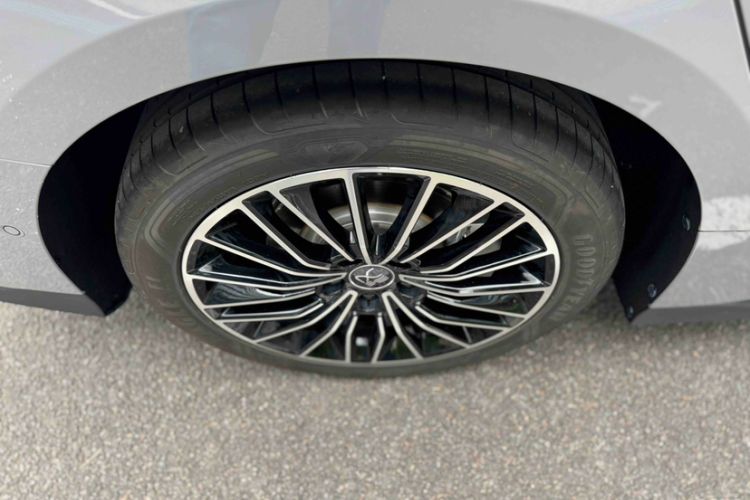 Used BYD Han 2025 DM-i Intelligent Driving Edition 125KM LiDAR Flagship Model
