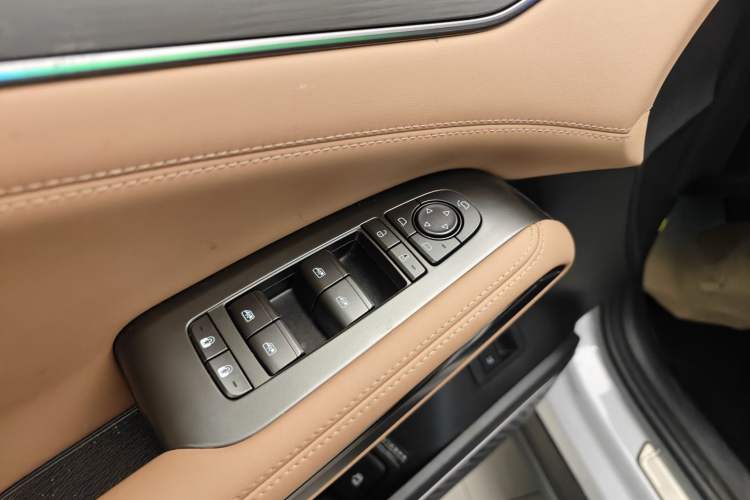 Used BYD Song L EV 2025 Intelligent Driving Version 662 km LiDAR Excellence Edition