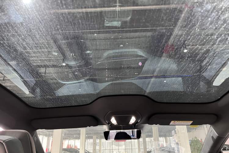 Used Hongqi EH7 2024 690 Pro
