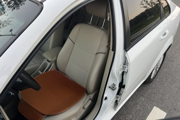 Used Buick Excelle 2015 1.5L Automatic Classic Model
