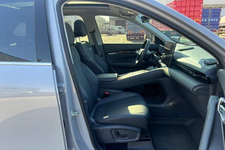 Used  E5 2024 530 km Exploration+ Version
