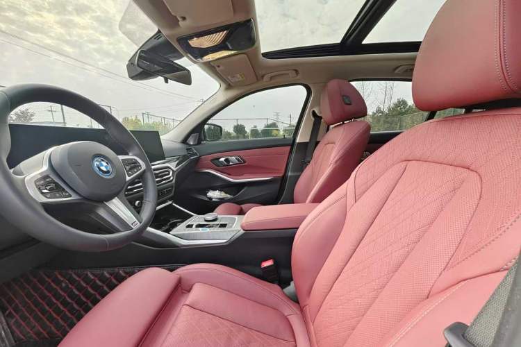 Used BMW i3 2024 eDrive 35 L
