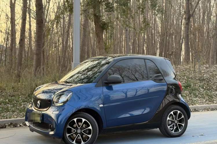 Used  fortwo 2015 1.0L 52 kW Hardtop Passion Edition
