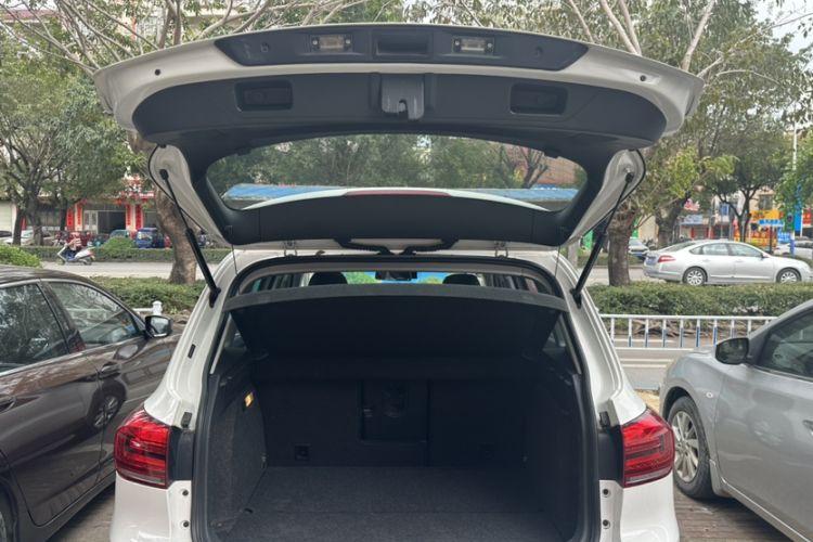 Used Volkswagen Tiguan 2016 280TSI Automatic Two-Wheel Drive Silk Road Comfort Edition