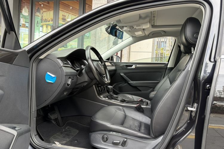 Used Volkswagen Passat 2016 330TSI DSG Prestige Edition
