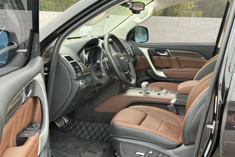 Used Haval H9 2017 2.0T Gasoline 4x4 Premium 5-Seater
