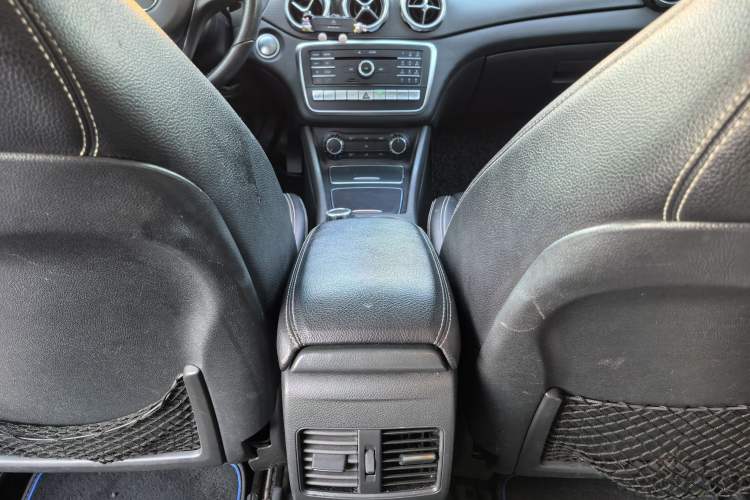 Used Mercedes-Benz GLA 2017 GLA 220 4MATIC Fashion Model