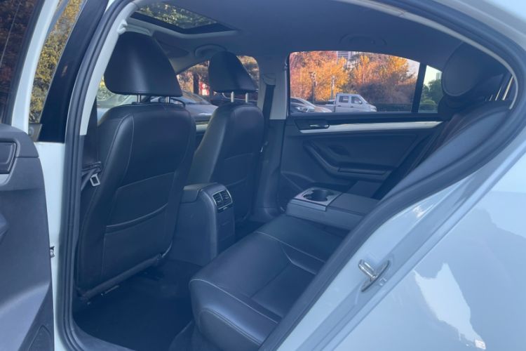 Used Volkswagen Sagitar 2017 180TSI Automatic Luxury Edition