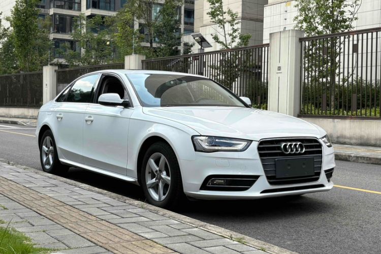 Used Audi A4L 2016 30 TFSI Collector's Edition Automatic Comfort Model
