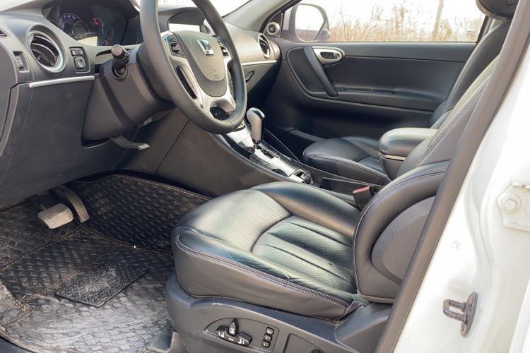 Used Luxgen Great 7 SUV 2014 2.2T Two-Wheel-Drive Smart Version