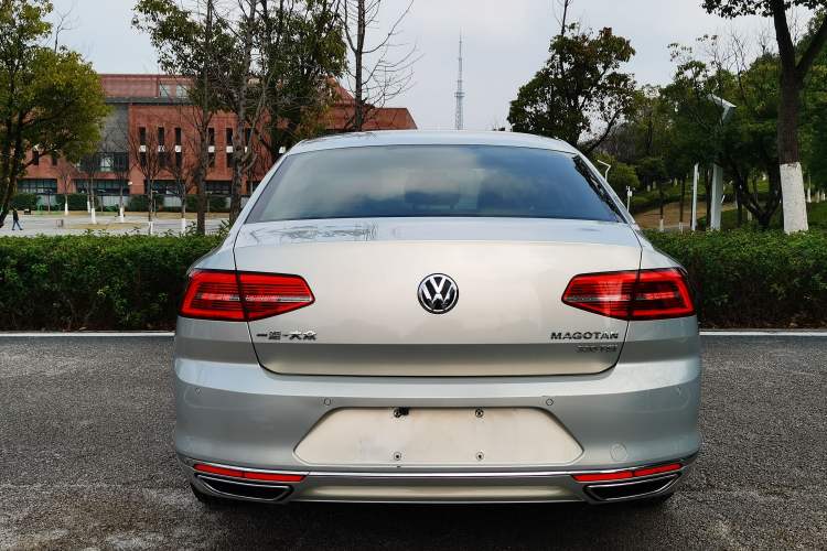 Used Volkswagen Magotan 2019 330TSI DSG Leading Edition China V Standard
