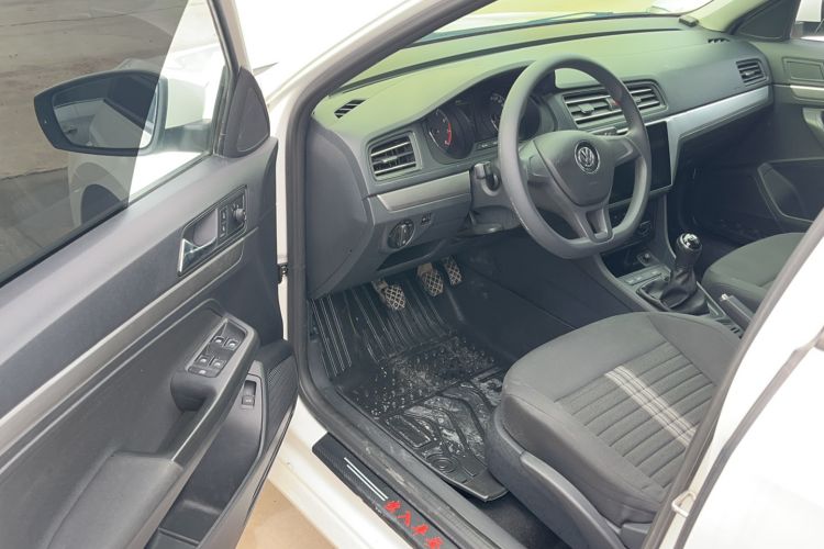 Used Volkswagen Lavida 2019 Lavida Start 1.5L Manual Fashion Edition China VI Standard
