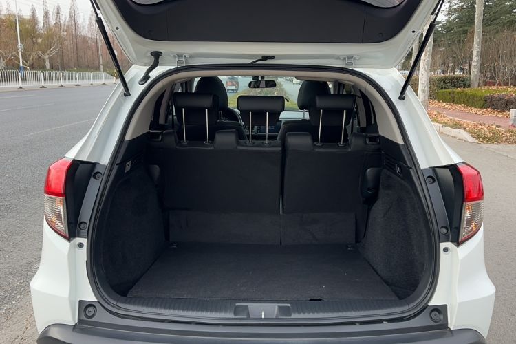 Used Honda Vezel 2020 1.5L CVT Pioneer Edition