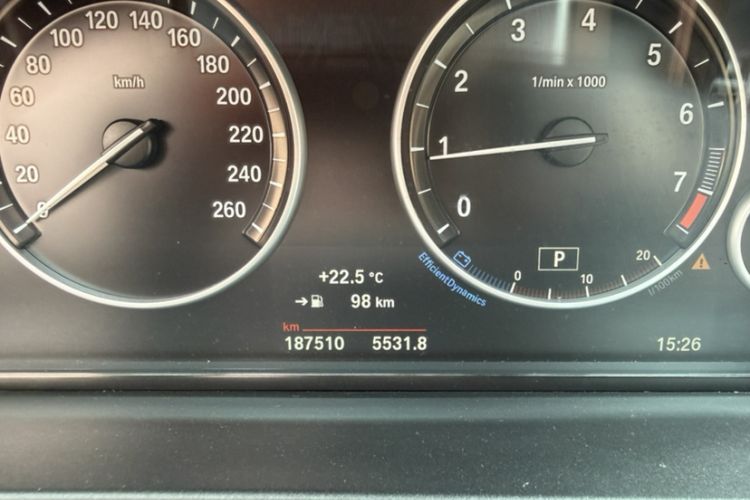 Used BMW 5 Series 2014 525Li Leading Model
