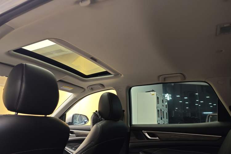 Used  E5 2023 1.5L DE-i 100KM Comfort Edition 7-Seater
