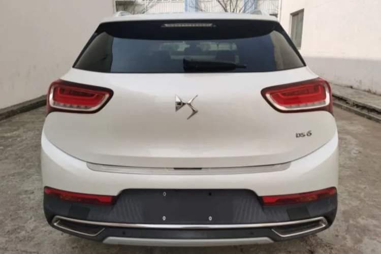 Used  6 2014 1.6T Luxury Edition THP160
