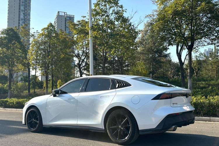 Used Changan UNI-V 2022 1.5T Prestige Version
