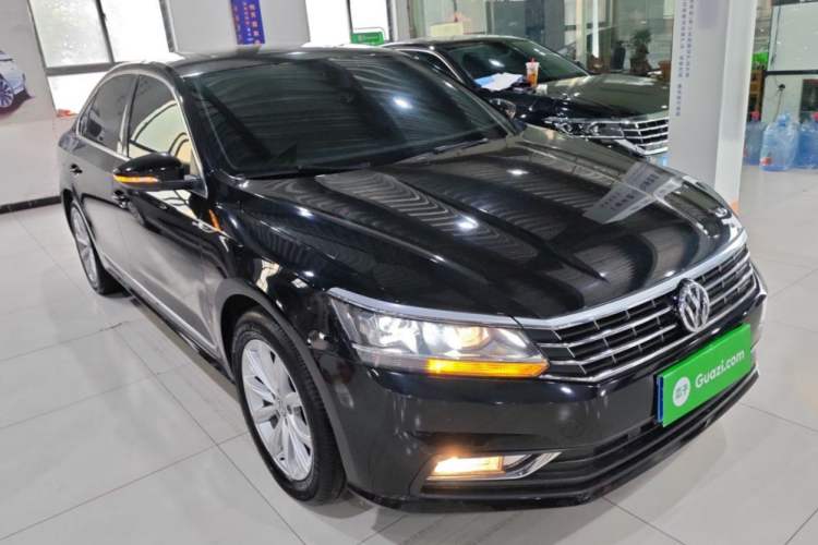 Used Volkswagen Passat 2017 330TSI DSG Luxury Edition
