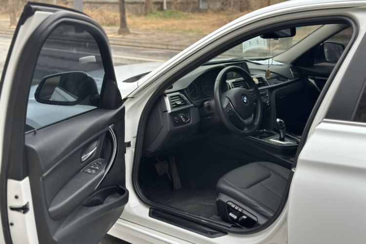 Used BMW 3 Series 2017 320Li Fashion Model
