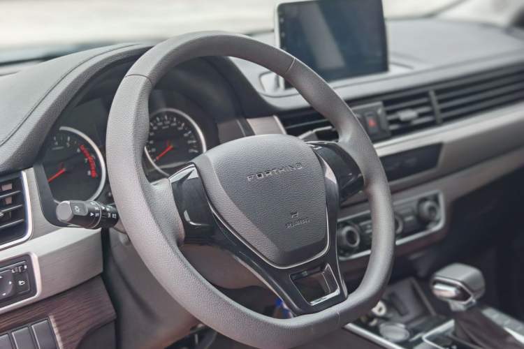 Used FORTHING T5 2022 Shengshi Edition 1.5T Automatic Dream Version Five Seats
