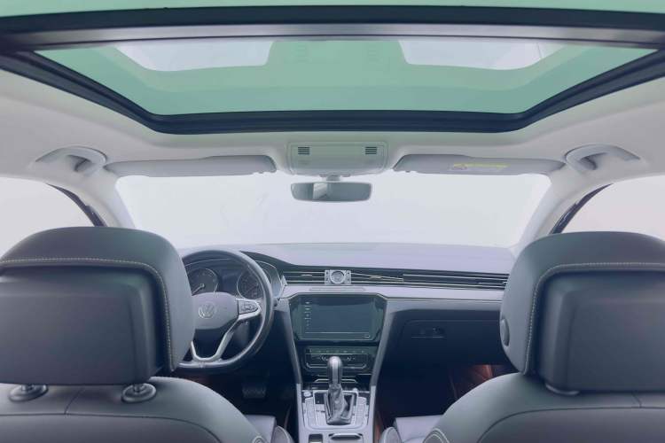 Used Volkswagen Magotan 2020 330TSI DSG Luxury Edition
