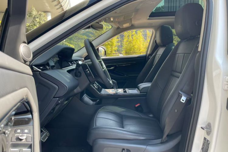 Used Land Rover Range Rover Evoque 2023 Aurora L 200PS Elite Edition
