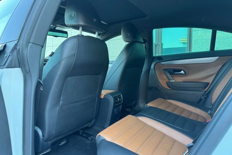 Used Volkswagen FAW-Volkswagen CC 2015 2.0 TSI Luxury Model
