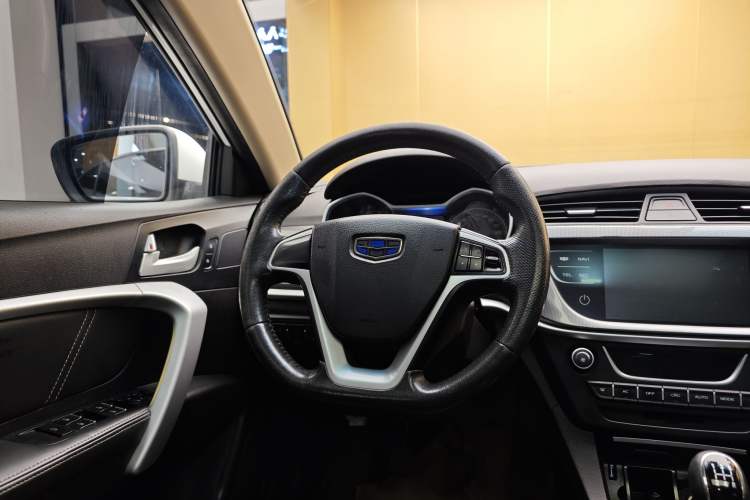 Used Geely Auto Emgrand 2017 Sedan Million Edition 1.5L Manual - Upward Version