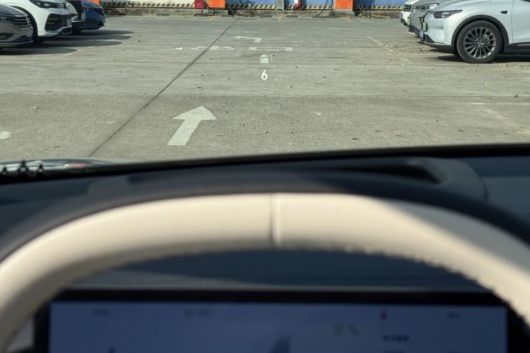 Used  E5 2024 530km Starship Edition
