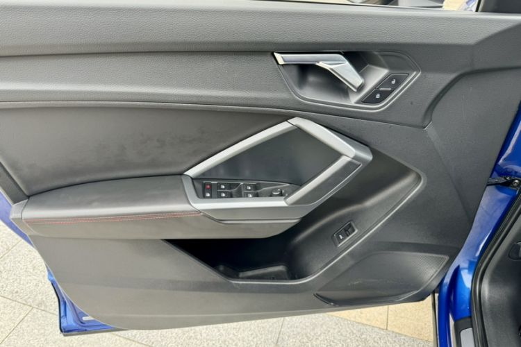 Used Audi Q3 2019 35 TFSI Advanced Dynamic Edition
