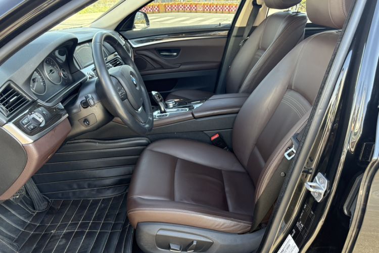 Used BMW 5 Series 2014 525Li Luxury Design Package
