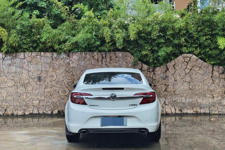 Used Buick Regal 2015 2.0L Leading Fashion Edition
