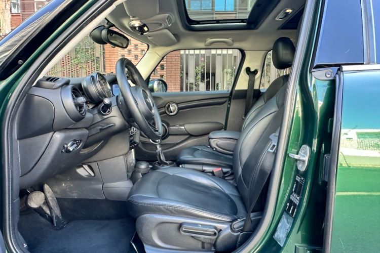 Used  MINI 2015 1.2T ONE Five-Door Edition
