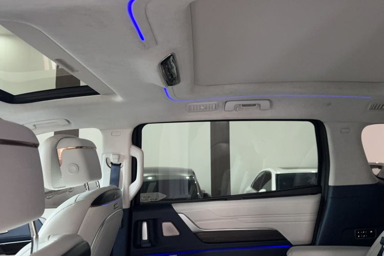 Used Buick Century 2023 2.0T Six-Seater Yinshi Edition
