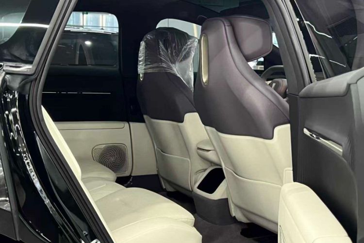 Used  12 2025 Master All-Electric Four-Wheel Drive
