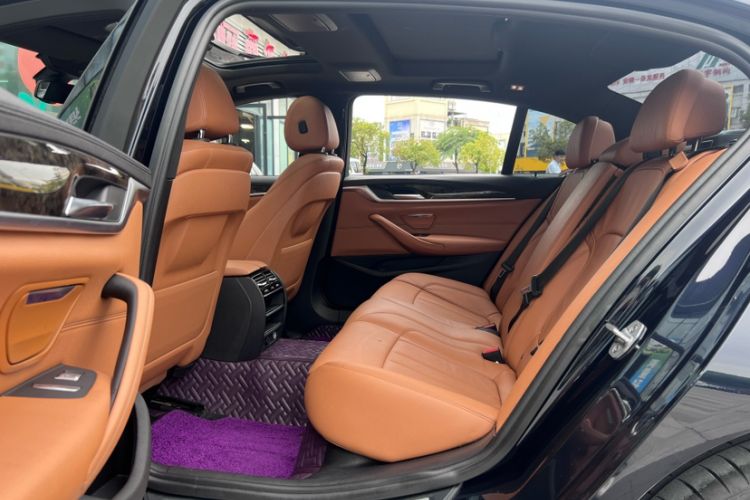 Used BMW 5 Series 2018 Restyled 530Li Leading Edition M Sport Package
