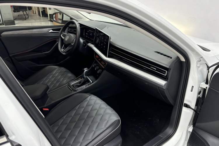 Used Volkswagen Sagitar 2024 300TSI DSG Excellence Edition
