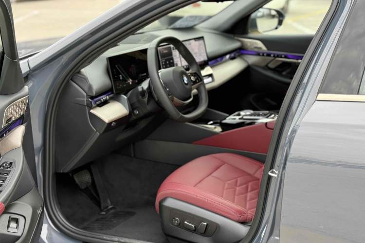 Used BMW 5 Series 2024 530Li Luxury Package Premium Edition