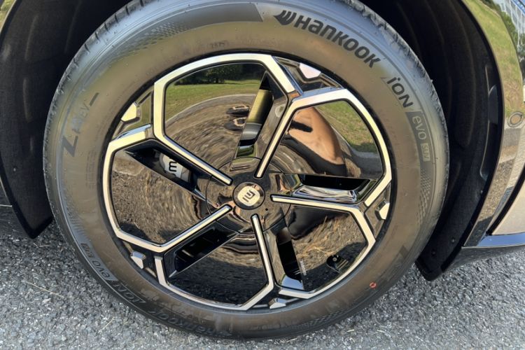 Used  YU7 2025 Ultra-Long Range Rear-Wheel Drive Version
