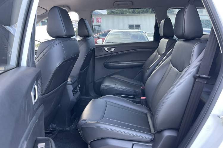 Used Wuling Jiachen 2022 1.5T CVT Smart Luxury Version
