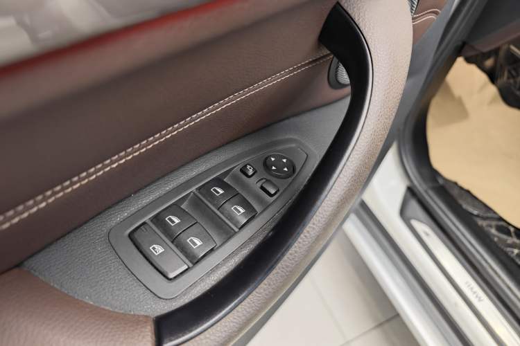 Used BMW X1 2019 sDrive18Li Premium Edition
