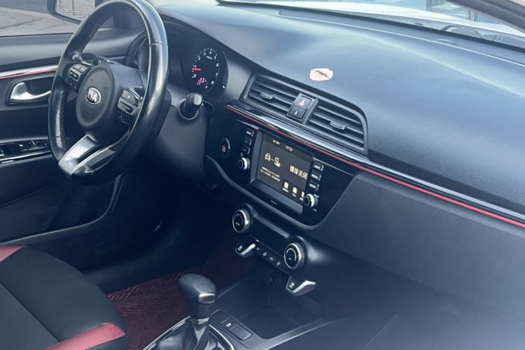 Used Kia KX Cross 2018 1.6L Automatic Dynamic Sunroof Version
