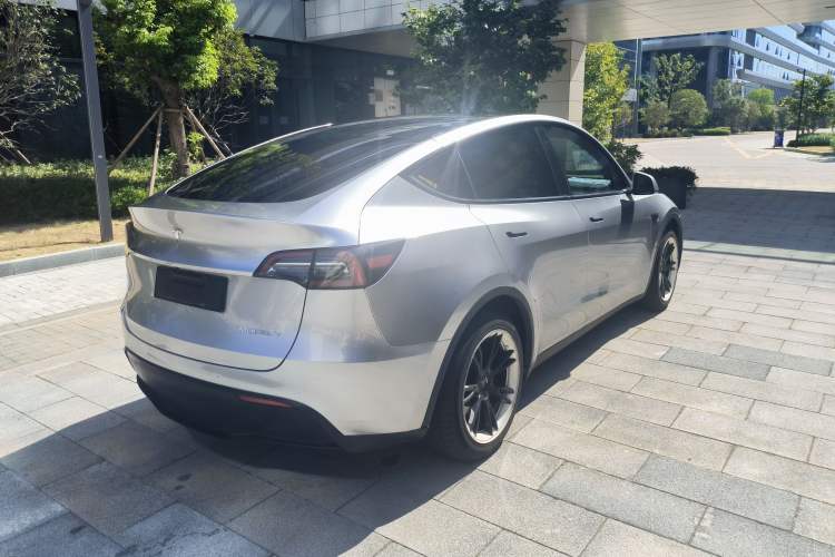 Used Tesla Model Y 2021 Standard Range Rear-Wheel Drive Version
