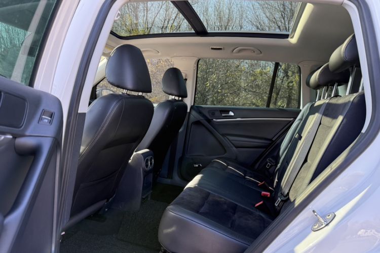 Used Volkswagen Tiguan 2015 2.0 TSI Automatic All-Wheel Drive Flagship Edition
