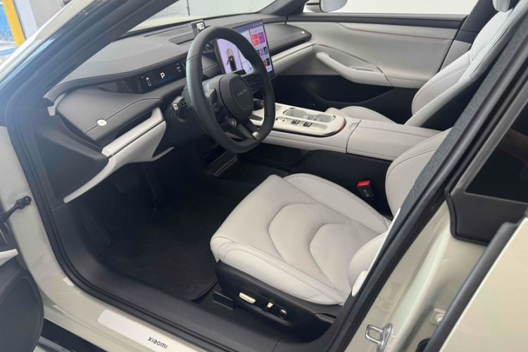 Used  SU7 2024 Rear-Drive Ultra-Long Range Advanced Pro-Level Intelligent Driving Version
