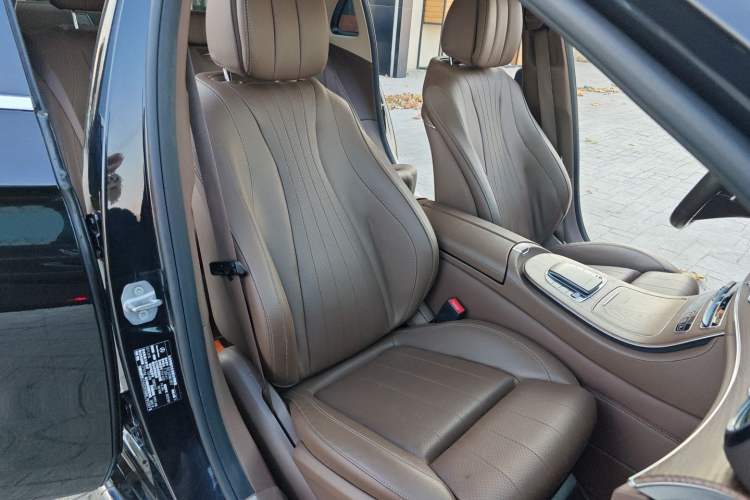 Used Mercedes-Benz E-Class New Energy 2022 Facelift E 350 e L Plug-in Hybrid Sedan
