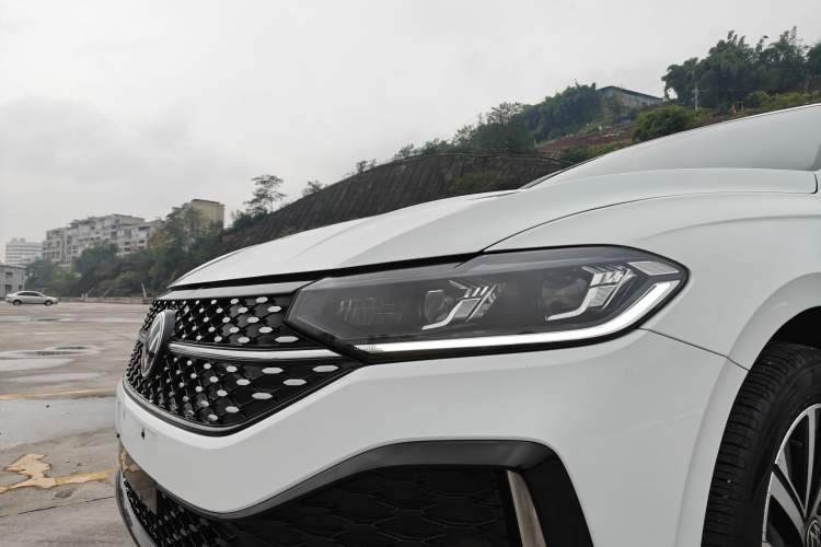 Used Volkswagen Lavida 2023 Revised Version 1.5L Automatic Starry Sky Edition – 5 Million Units