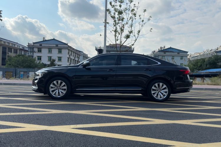 Used Volkswagen Passat 2020 330TSI Elite Edition China VI
